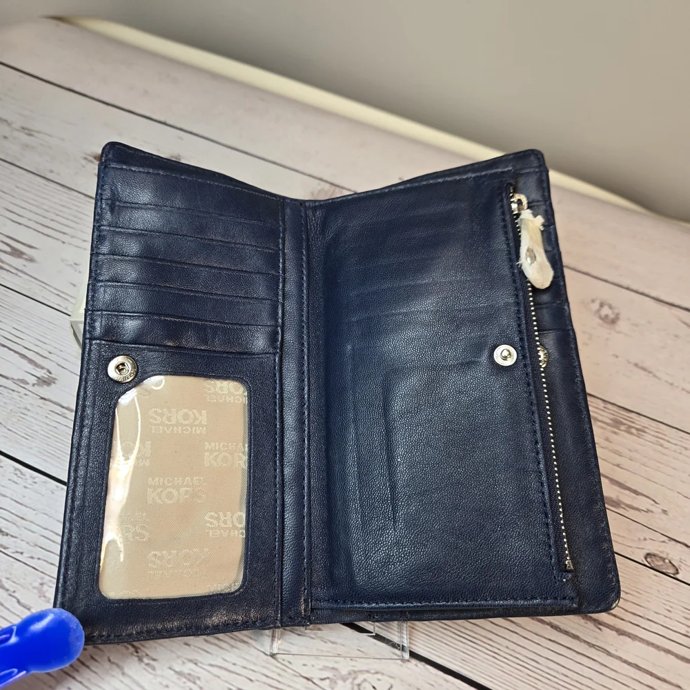 Michael Kors Navy Blue Leather‎ Wallet